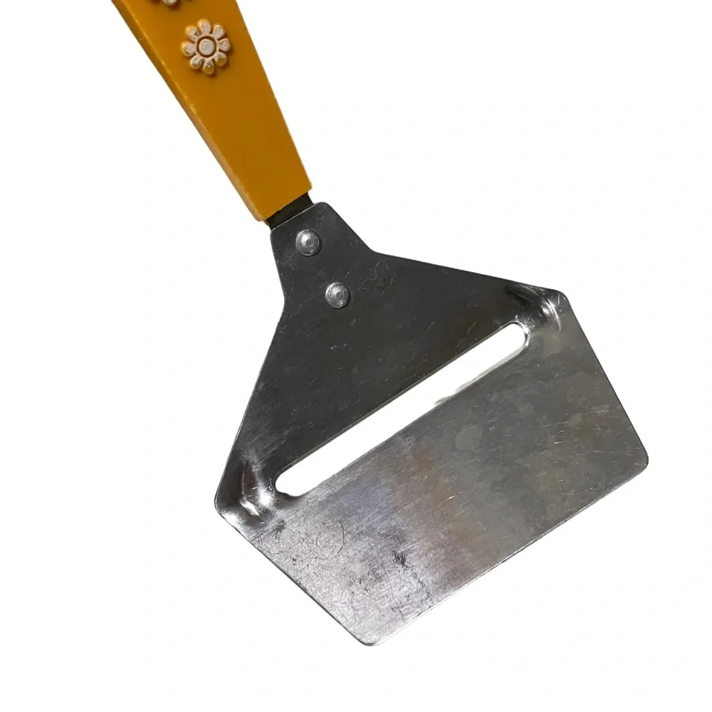 Vintage Travco Gourmet Cheese Slicer Gold Yellow Daisy Handle